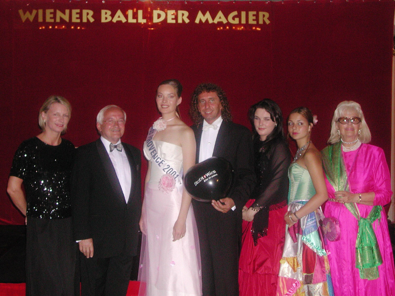 Bild aus der Galerie Ball der Magier